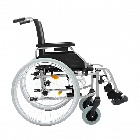 Кресло-коляска Dietz для инвалидов Tomtar MR-S с пневматическими колесами. Изображение 2 из 5